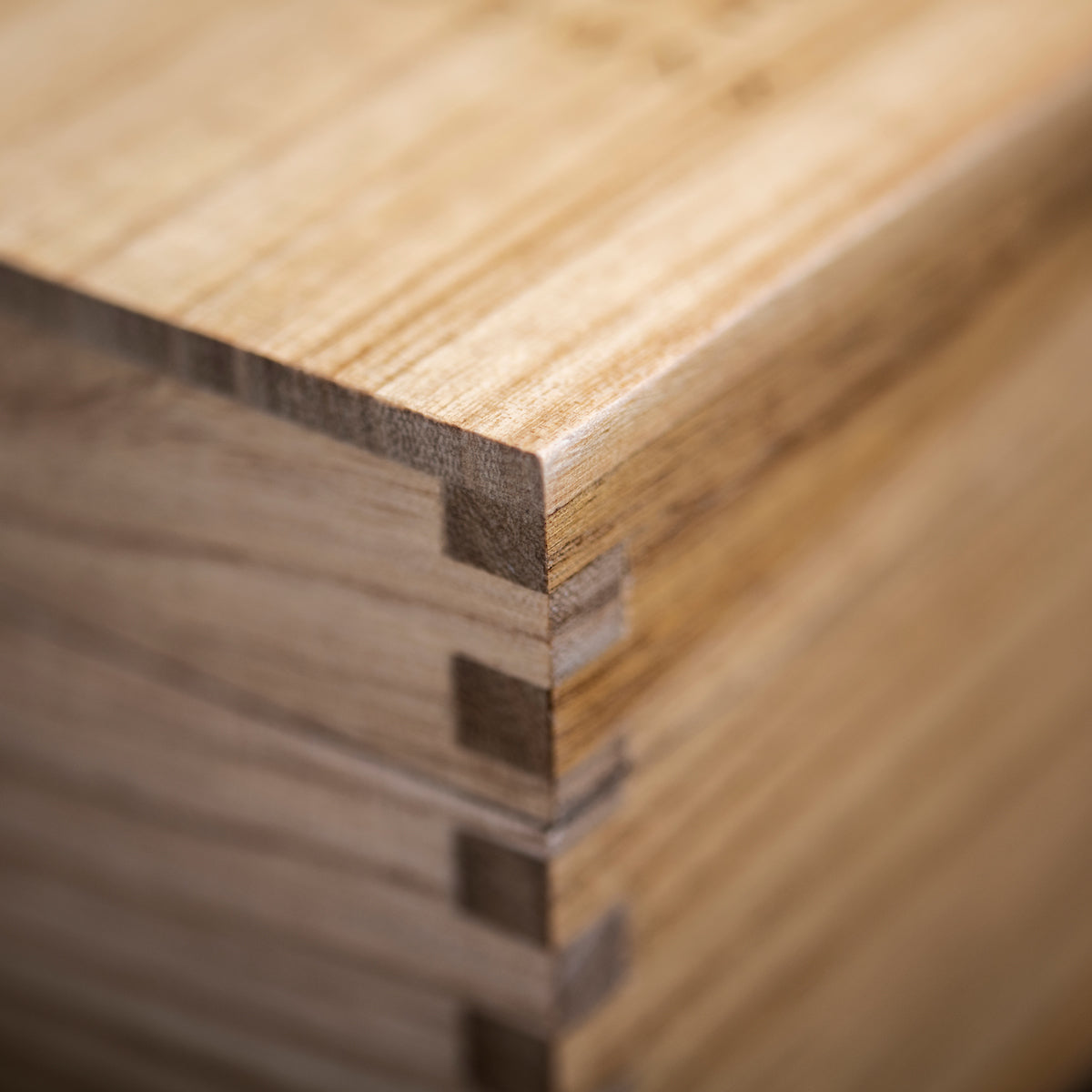 MAGNUM WOODEN GIFT BOX